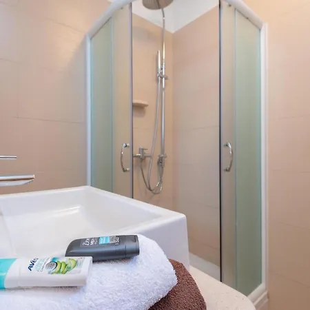 Ferienhaus Fuer 10 Personen In Blato, Dalmatien Sueddalmatien Blato (Korcula)