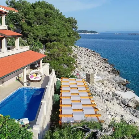 Ferienhaus Fuer 10 Personen In Blato, Dalmatien Sueddalmatien * Blato (Korcula)