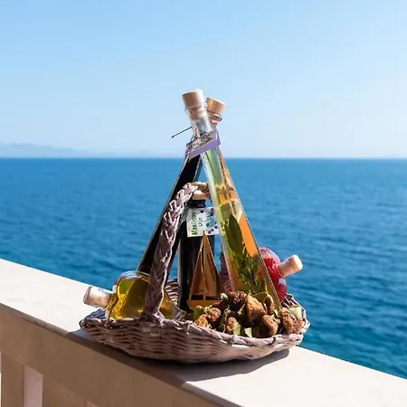 Ferienhaus Fuer 10 Personen In Blato, Dalmatien Sueddalmatien * Blato (Korcula)