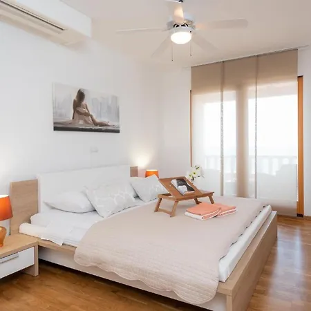 Vikendica Ferienhaus Fuer 10 Personen In Blato, Dalmatien Sueddalmatien *